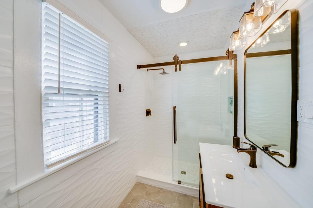 Updated Early 1900S 2Br Cottage Walking Distance To Downtown With Onsite Parking Saint Augustine Exterior foto
