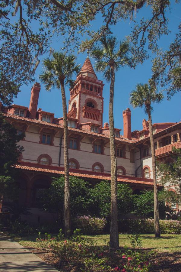 Updated Early 1900S 2Br Cottage Walking Distance To Downtown With Onsite Parking Saint Augustine Exterior foto